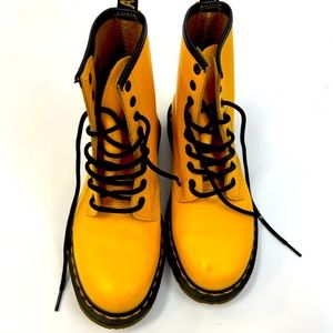Us 7 Dr Martens Yellow